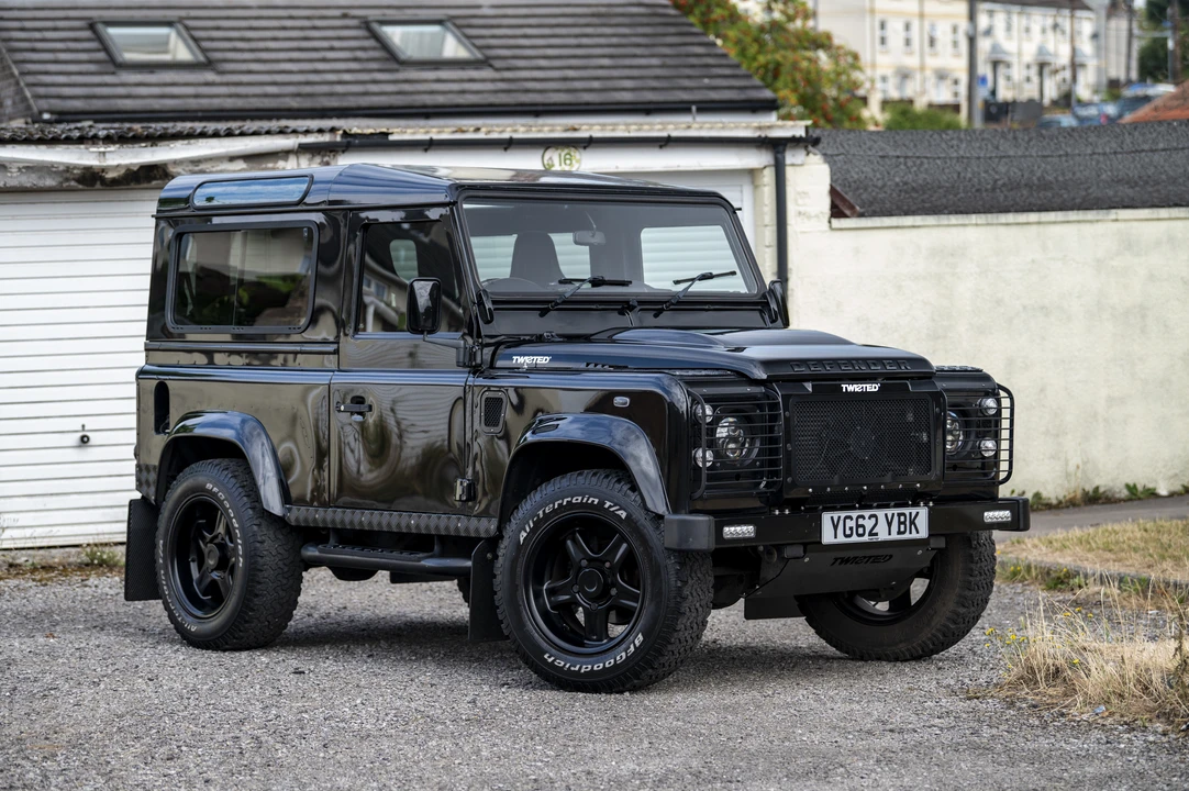 2012 Land Rover Defender 90 - Image 16 of 31