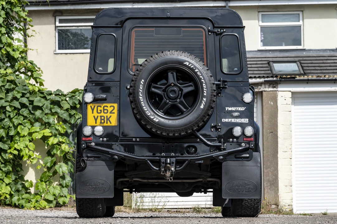 2012 Land Rover Defender 90 - Image 24 of 31