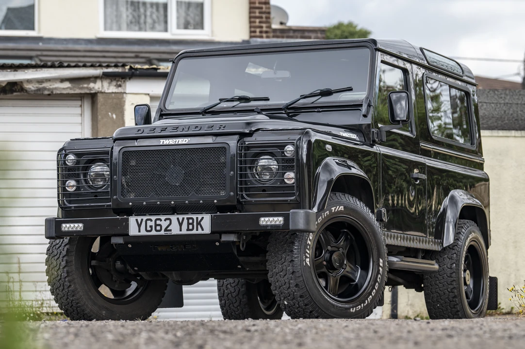 2012 Land Rover Defender 90 - Image 28 of 31