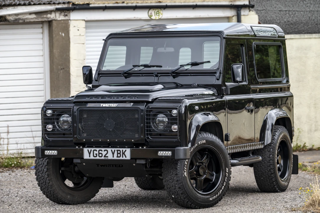 2012 Land Rover Defender 90 - Image 30 of 31