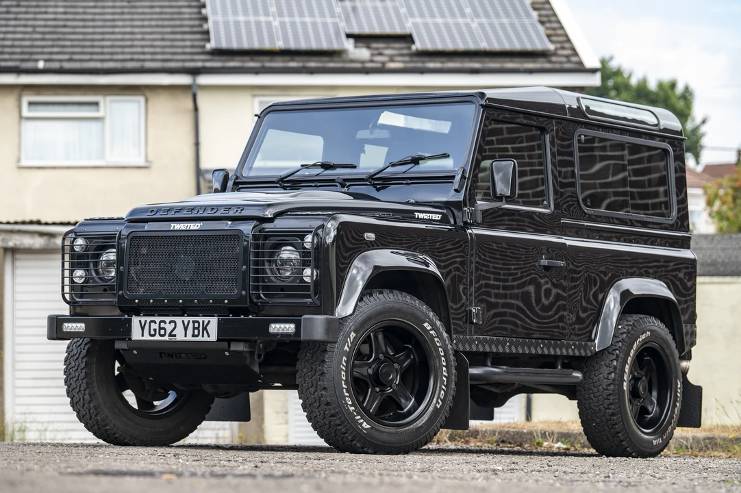 2012 Land Rover Defender 90 - Image 31 of 31
