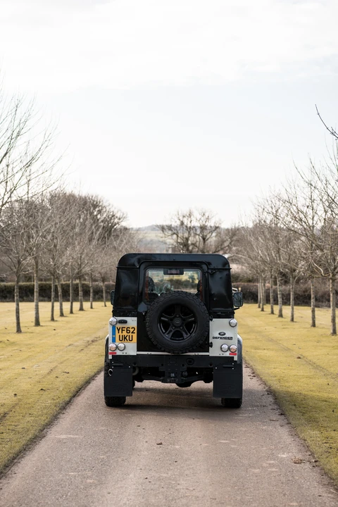 2012 Land Rover Defender 90 - Image 12 of 31