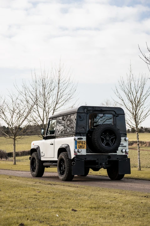 2012 Land Rover Defender 90 - Image 14 of 31
