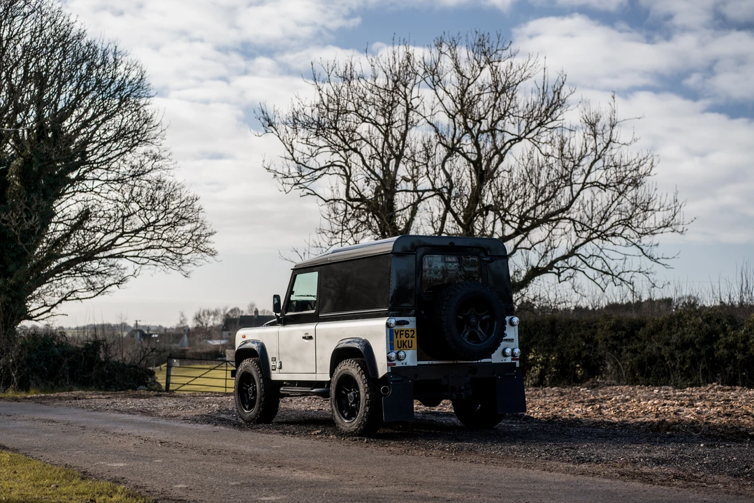 2012 Land Rover Defender 90 - Image 20 of 31