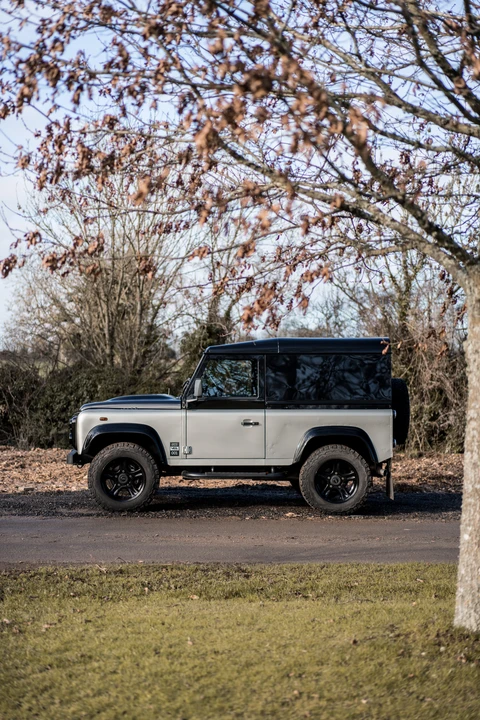 2012 Land Rover Defender 90 - Image 22 of 31