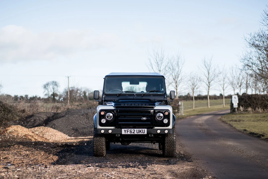 2012 Land Rover Defender 90 - Image 24 of 31