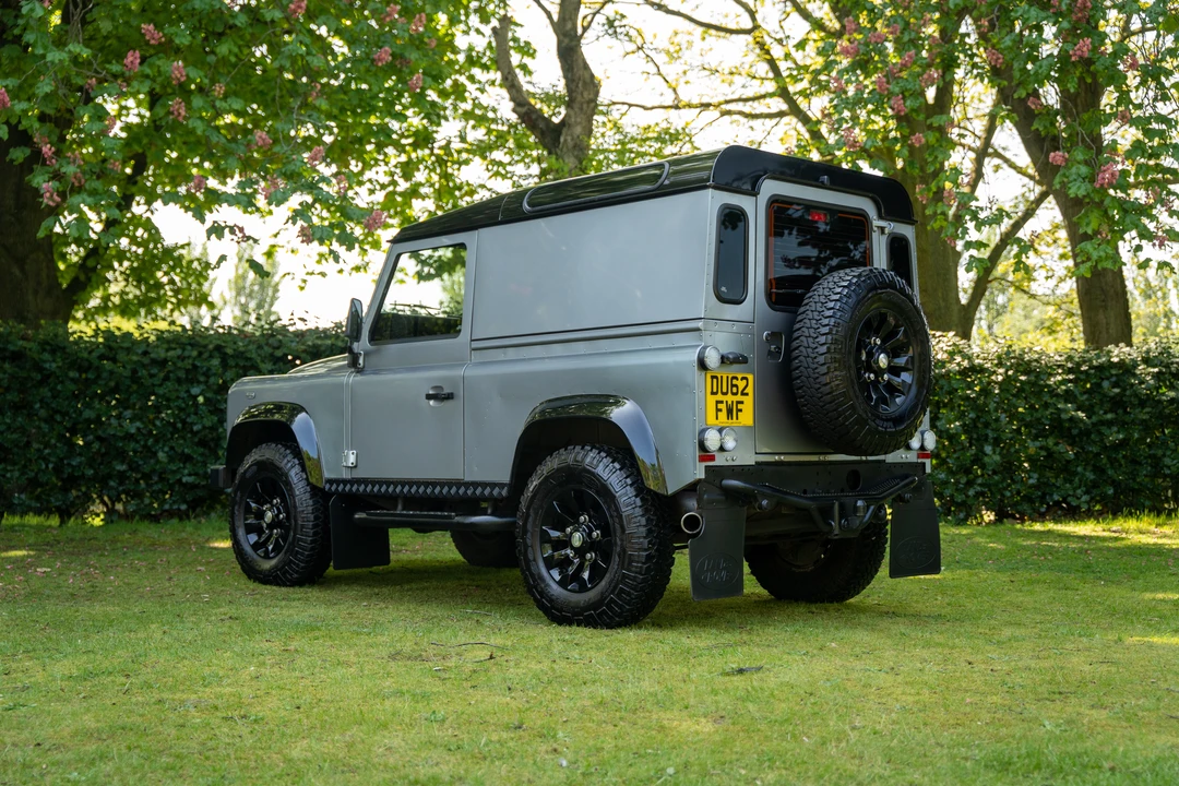 2012 Land Rover Defender 90 - Image 8 of 31