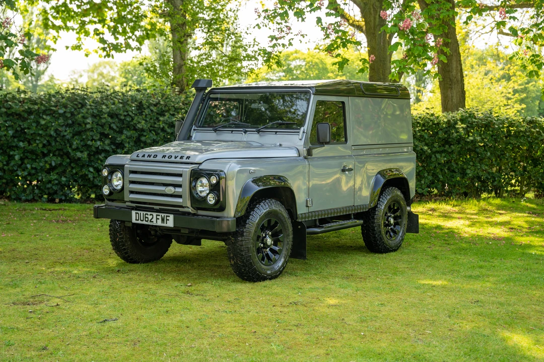 2012 Land Rover Defender 90 - Image 10 of 31