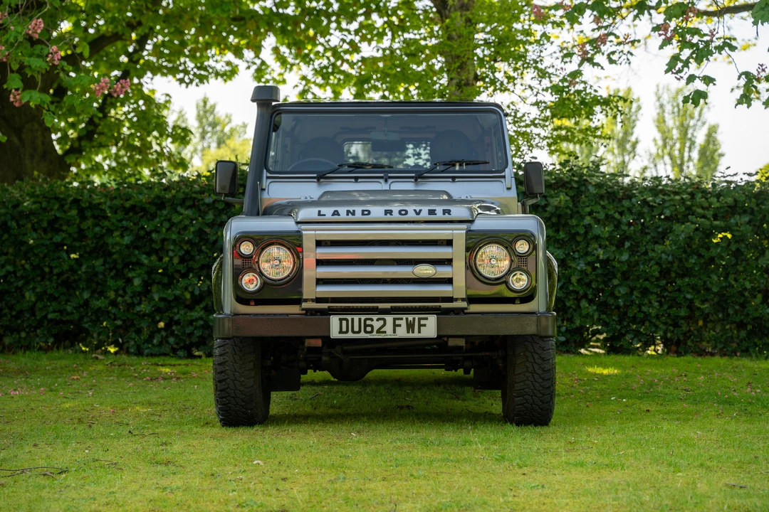 2012 Land Rover Defender 90 - Image 11 of 31