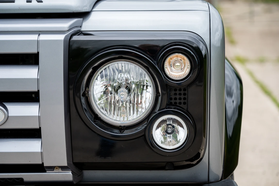 2012 Land Rover Defender 90 - Image 20 of 31