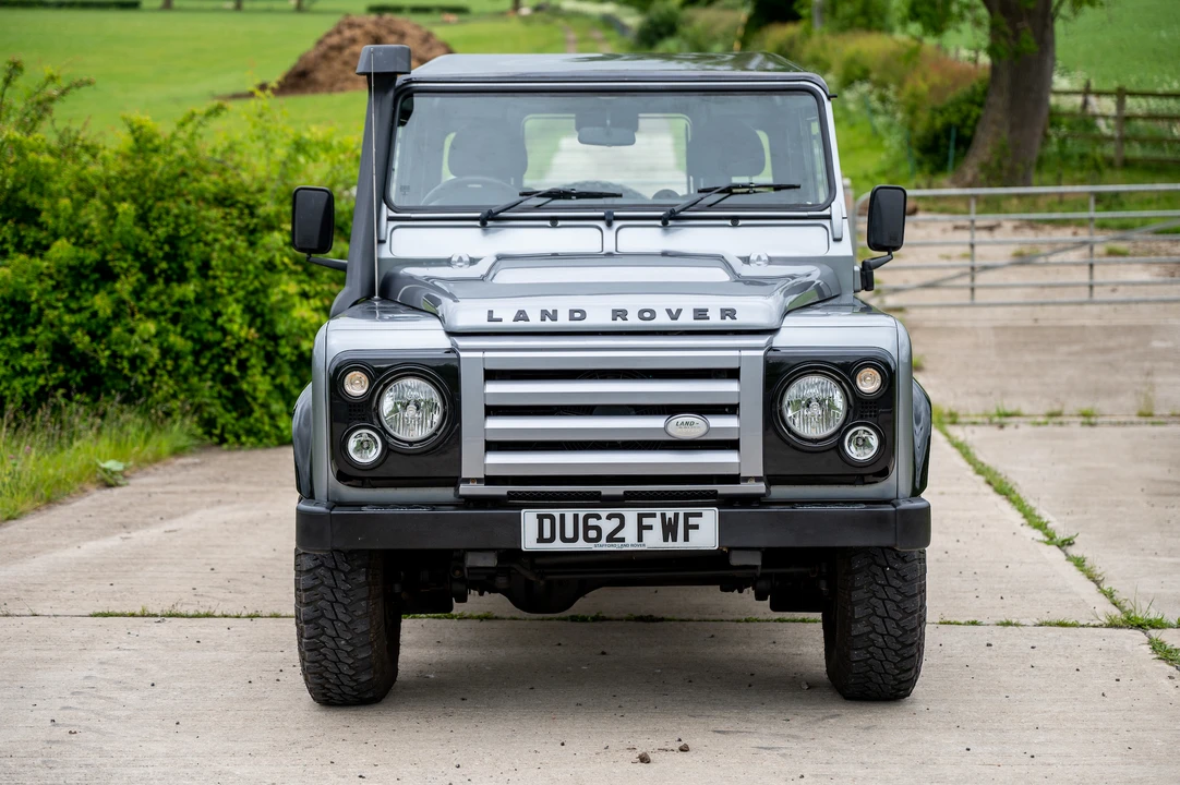 2012 Land Rover Defender 90 - Image 3 of 31