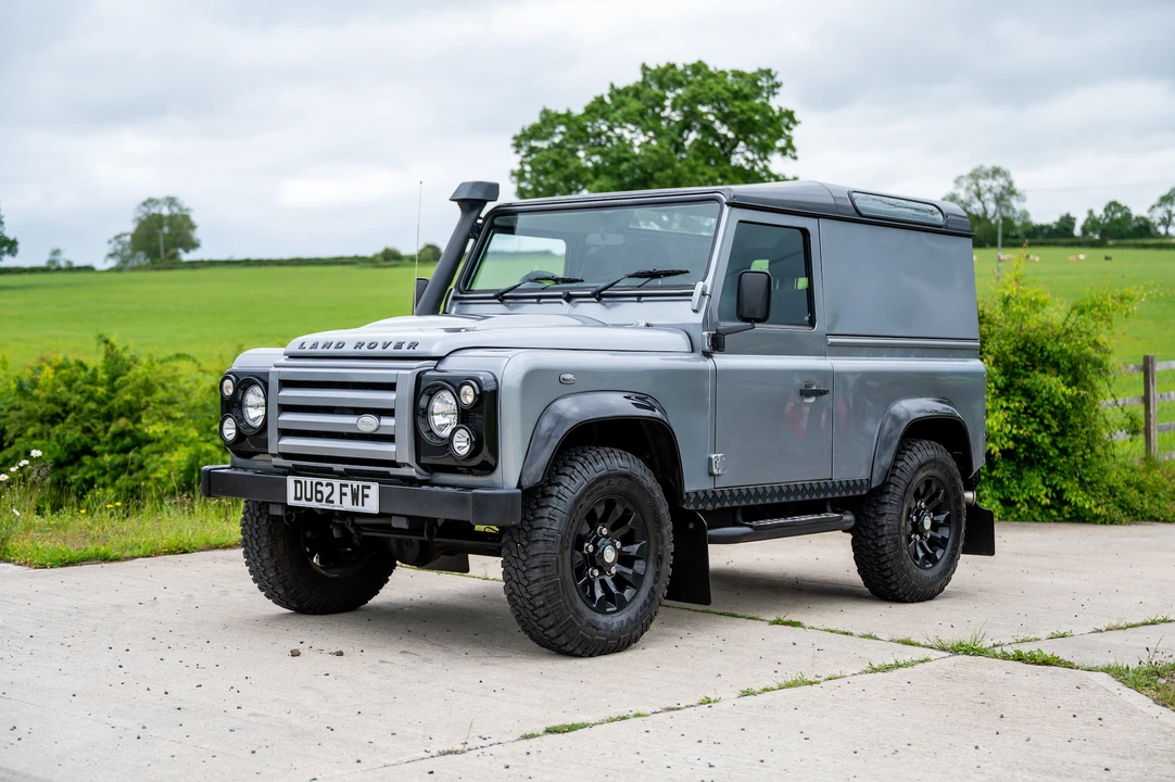 2012 Land Rover Defender 90 - Image 12 of 31