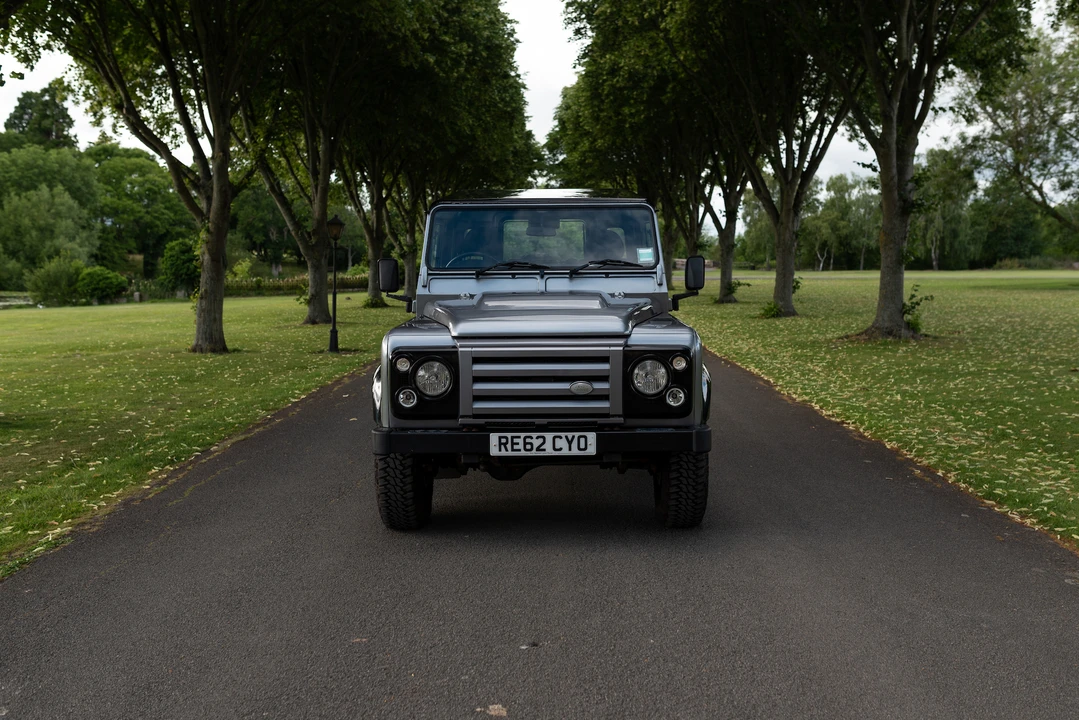 2012 Land Rover Defender 90 - Image 11 of 31