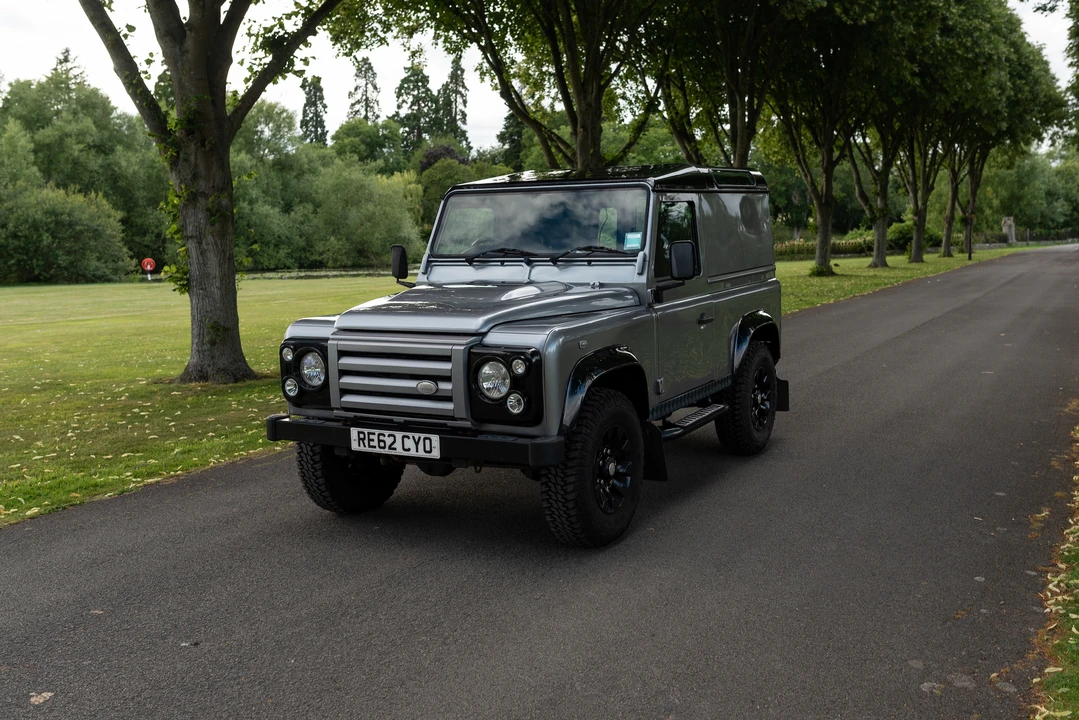 2012 Land Rover Defender 90 - Image 4 of 31
