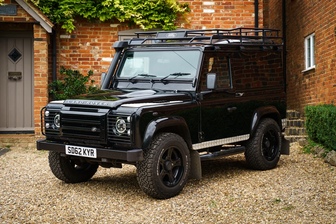 2012 Land Rover Defender 90 - Image 11 of 31