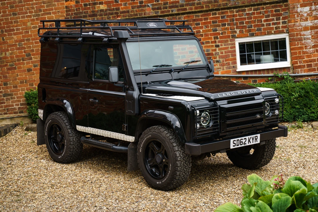 2012 Land Rover Defender 90 - Image 2 of 31