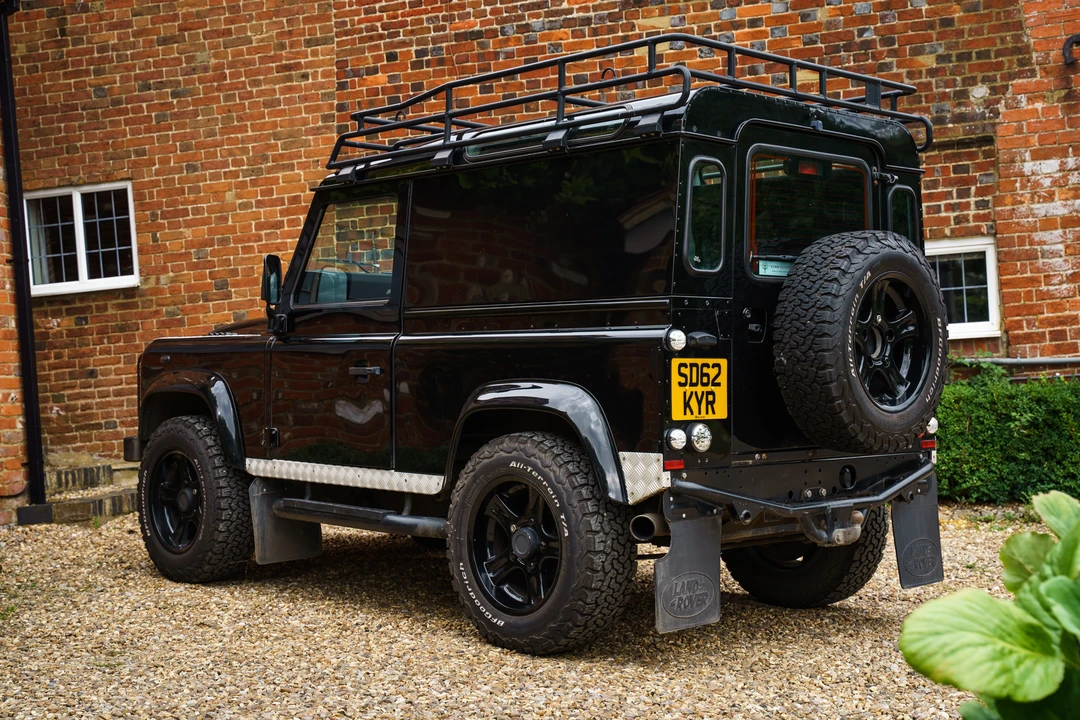 2012 Land Rover Defender 90 - Image 7 of 31