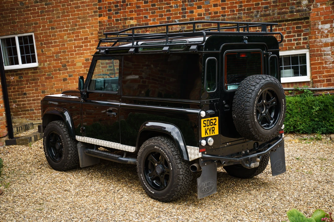 2012 Land Rover Defender 90 - Image 8 of 31