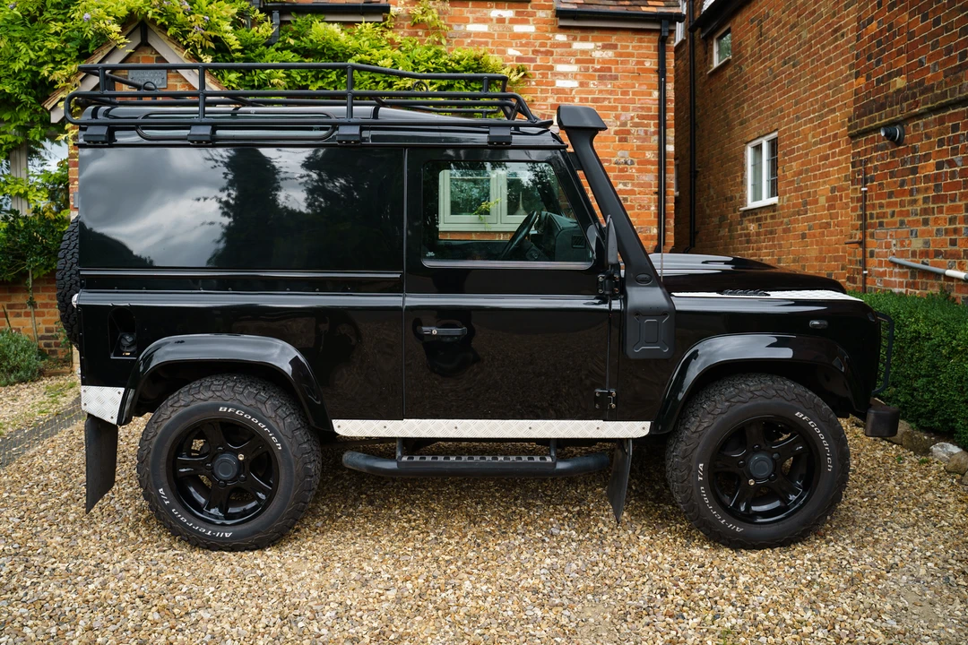 2012 Land Rover Defender 90 - Image 21 of 31