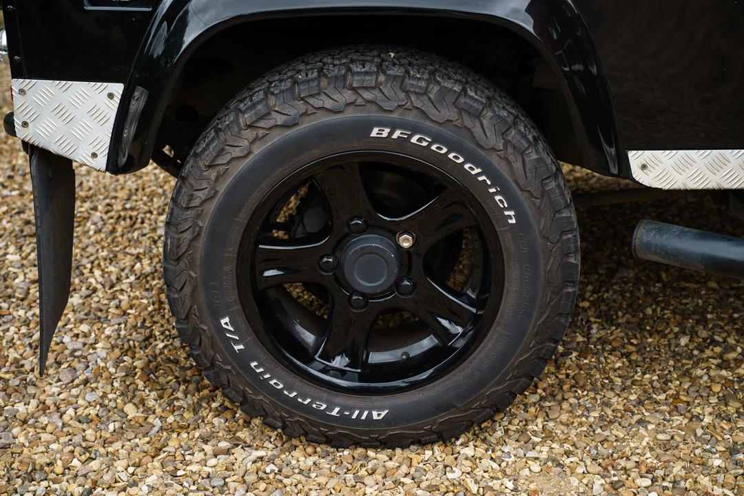2012 Land Rover Defender 90 - Image 24 of 31