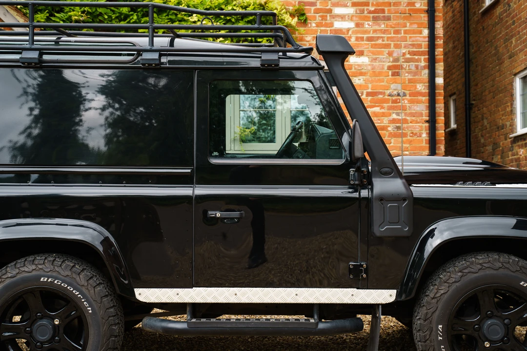 2012 Land Rover Defender 90 - Image 13 of 31