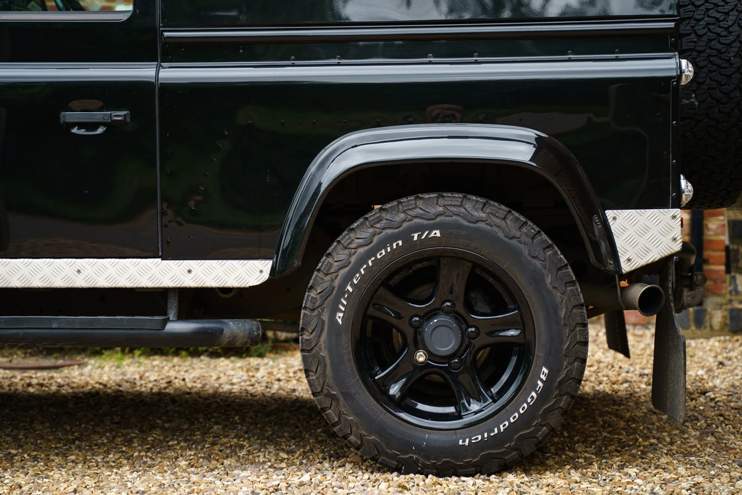 2012 Land Rover Defender 90 - Image 29 of 31