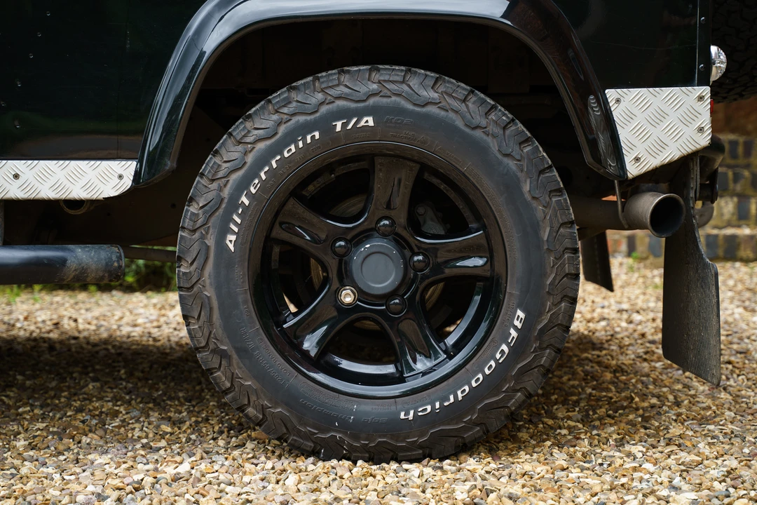 2012 Land Rover Defender 90 - Image 26 of 31