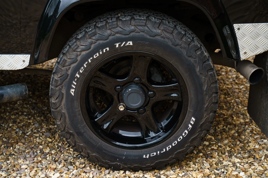 2012 Land Rover Defender 90 - Image 30 of 31