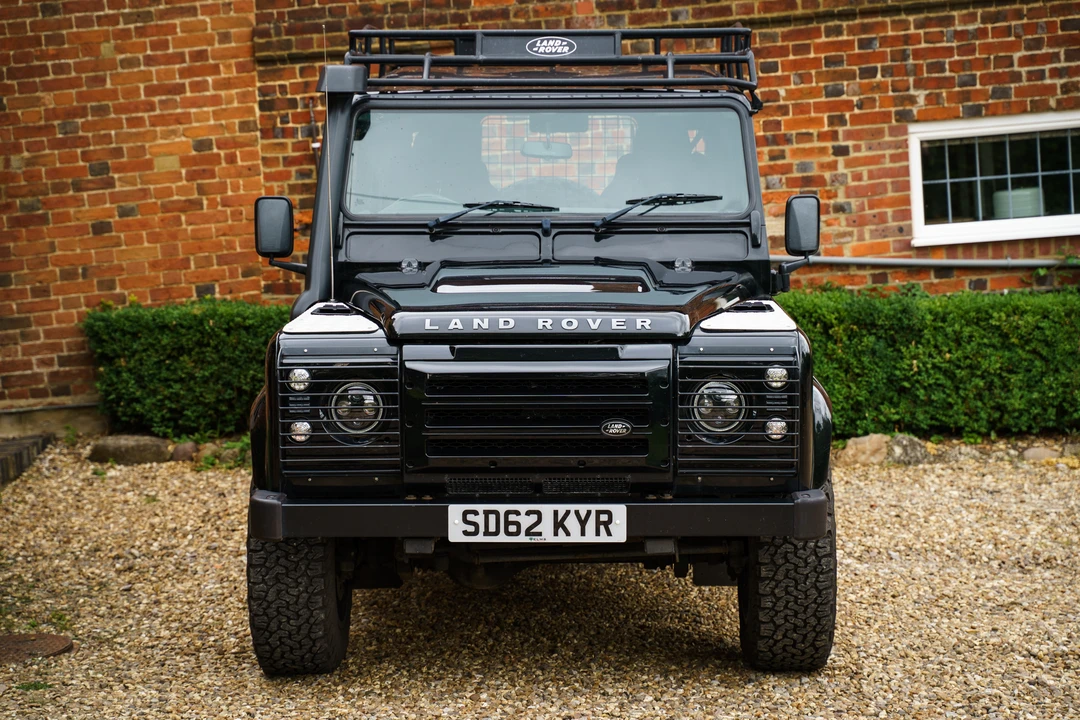 2012 Land Rover Defender 90 - Image 19 of 31