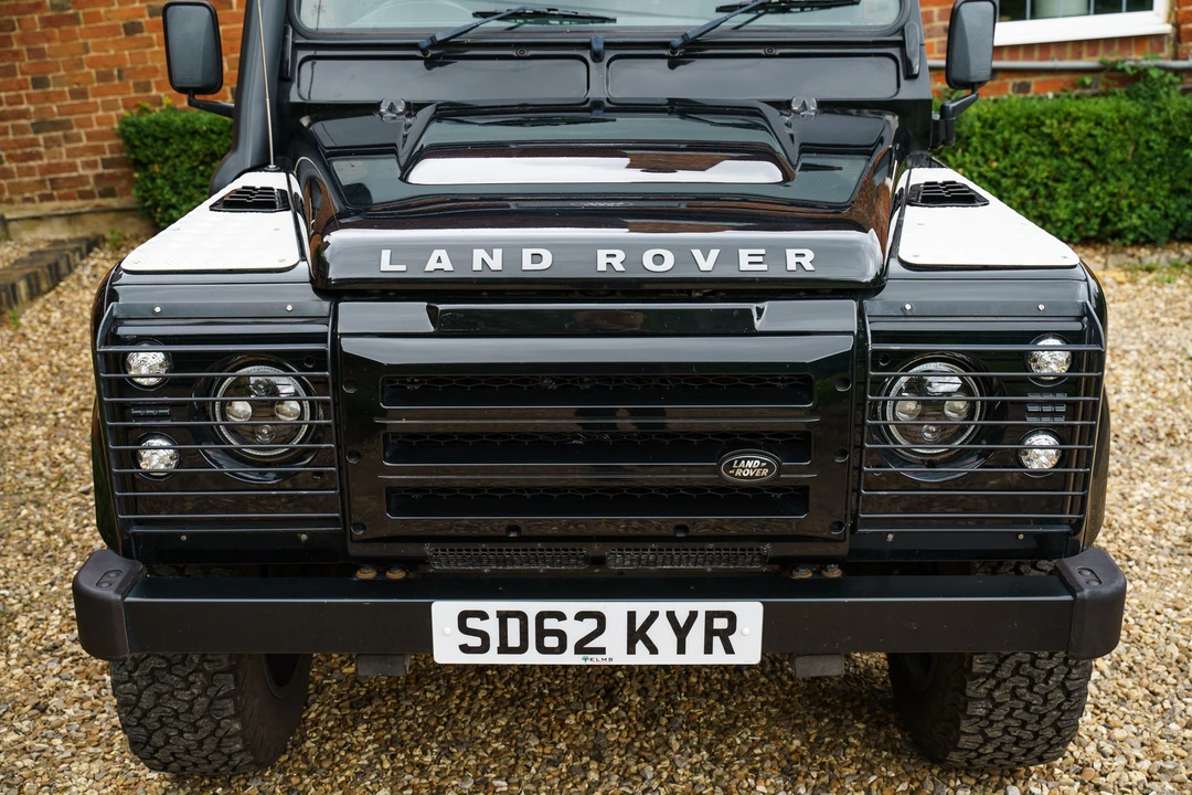 2012 Land Rover Defender 90 - Image 18 of 31
