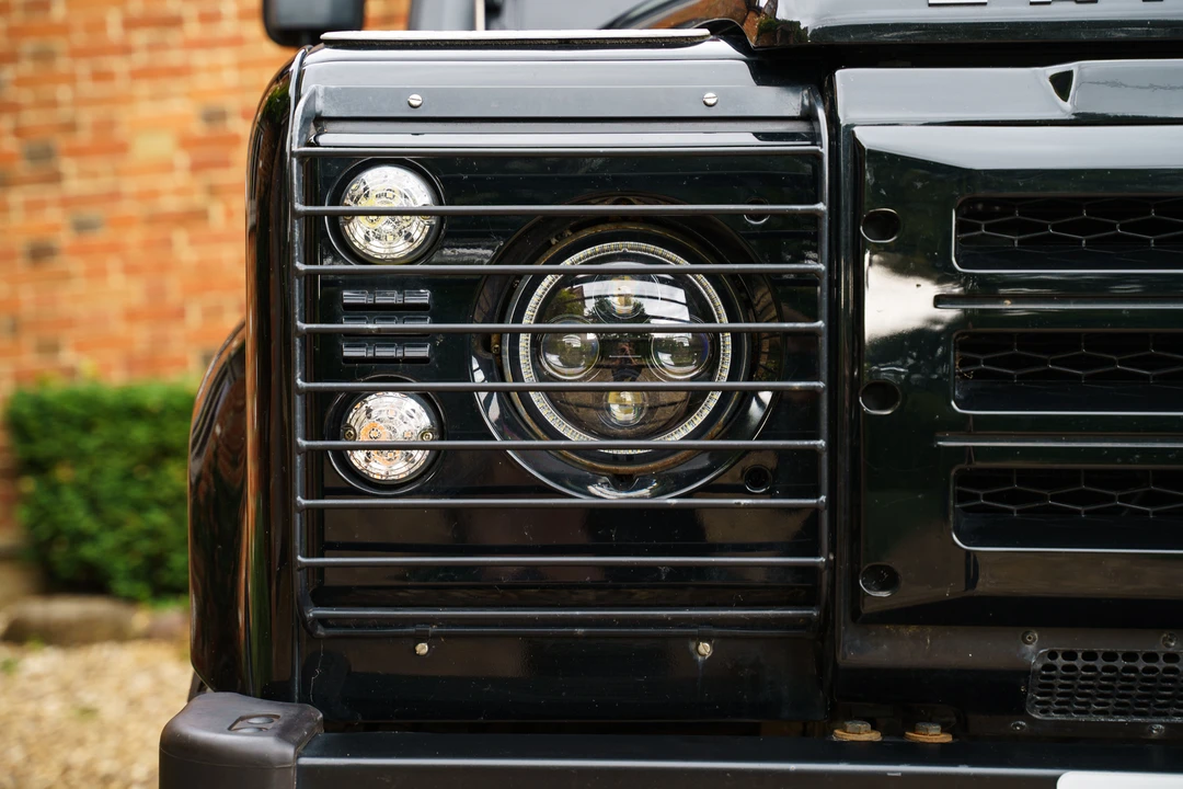 2012 Land Rover Defender 90 - Image 16 of 31