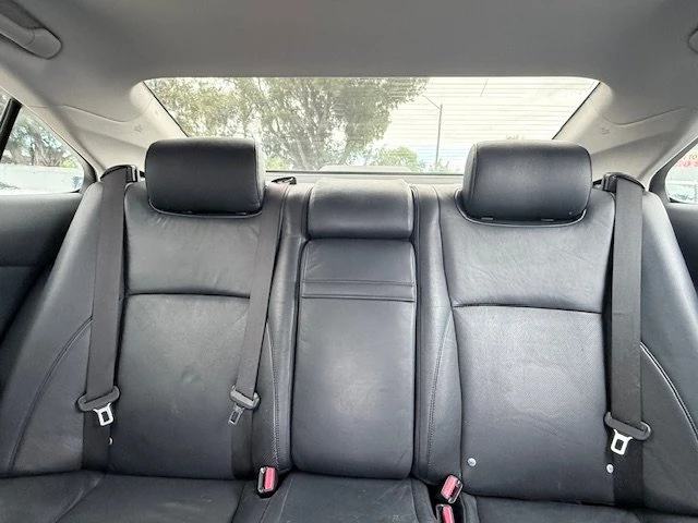 2012 Lexus ES 5th Gen - Image 5 of 6