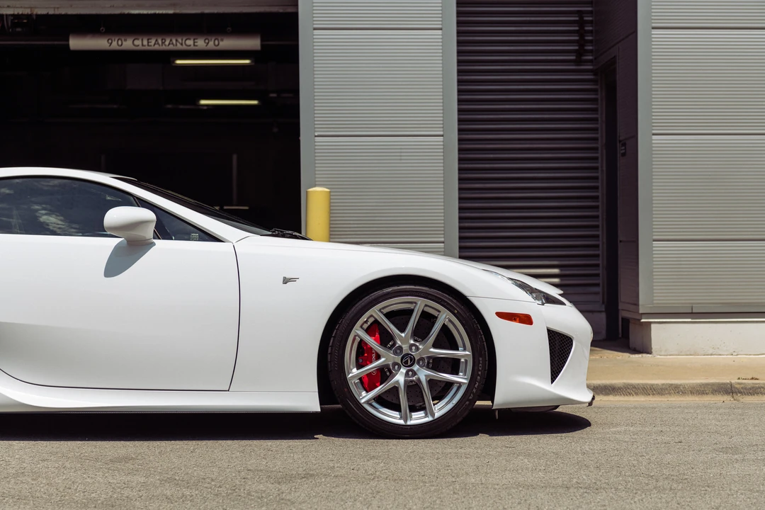 2012 Lexus LFA - Image 26 of 31