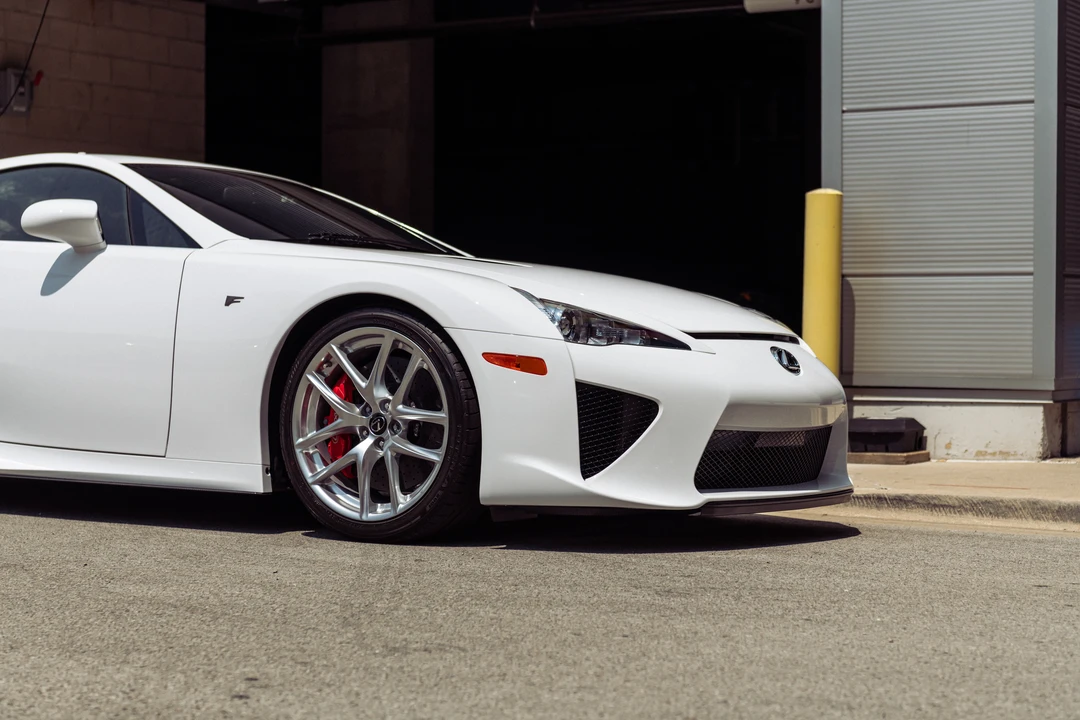 2012 Lexus LFA - Image 28 of 31