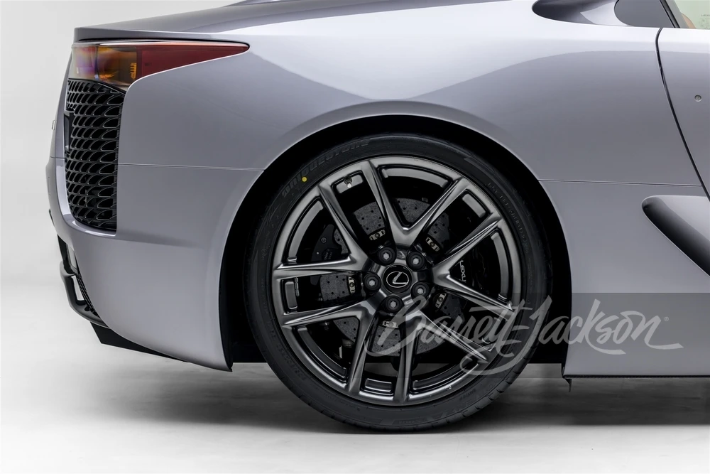 2012 Lexus LFA - Image 28 of 31