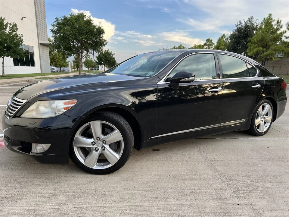 2012 Lexus LS 4th Gen - Image 16 of 21