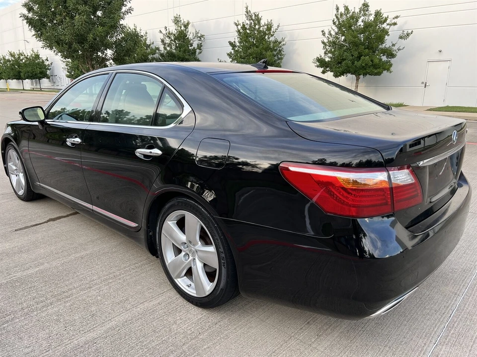 2012 Lexus LS 4th Gen - Image 8 of 21