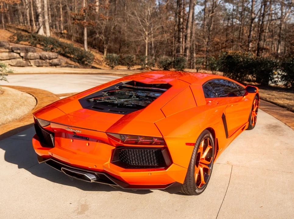 2012 Lamborghini Aventador LP700-4 - Image 8 of 21