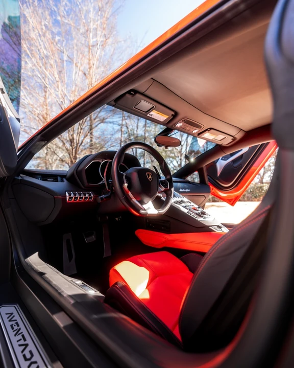 2012 Lamborghini Aventador LP700-4 - Image 11 of 21
