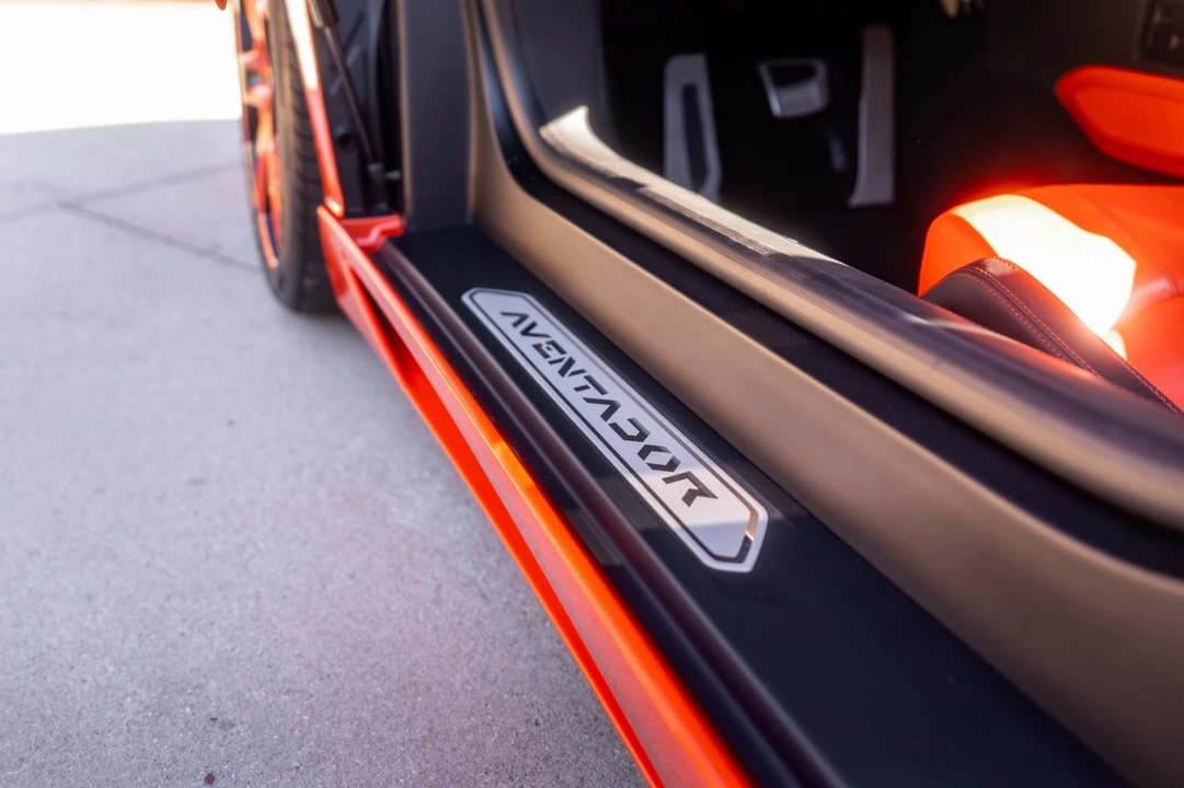 2012 Lamborghini Aventador LP700-4 - Image 16 of 21