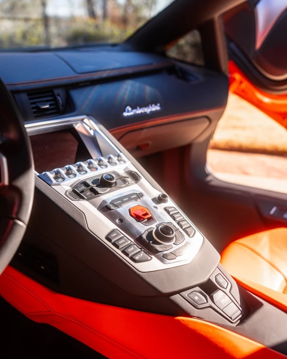 2012 Lamborghini Aventador LP700-4 - Image 18 of 21