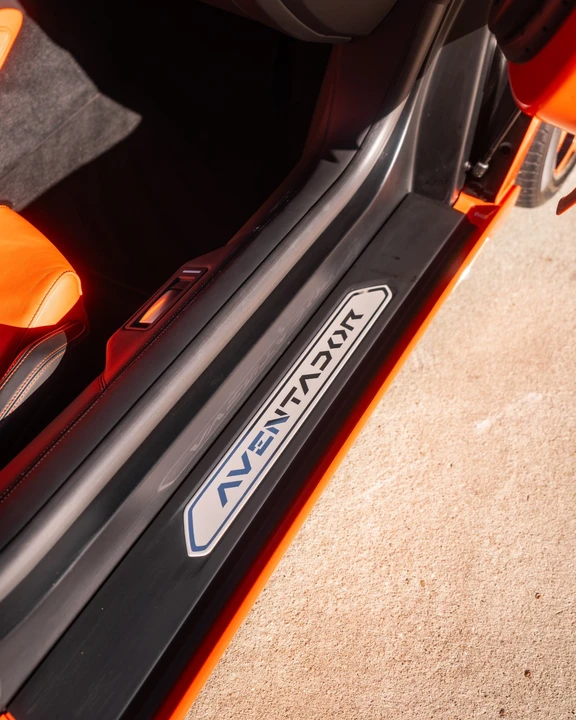 2012 Lamborghini Aventador LP700-4 - Image 19 of 21