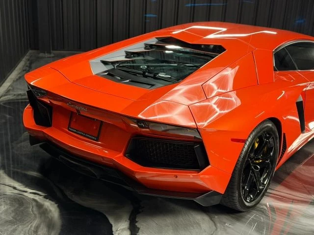 2012 Lamborghini Aventador LP700-4 - Image 17 of 28