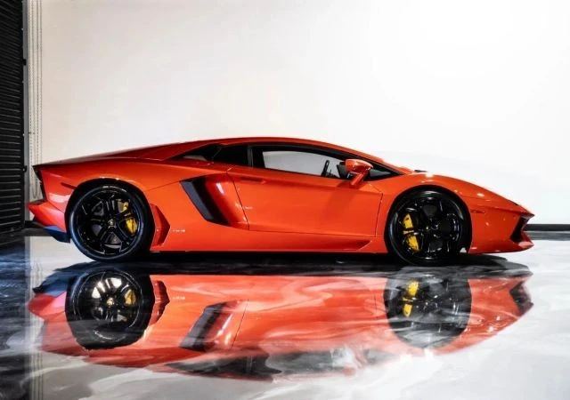 2012 Lamborghini Aventador LP700-4 - Image 6 of 15