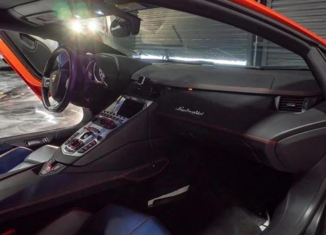 2012 Lamborghini Aventador LP700-4 - Image 15 of 15
