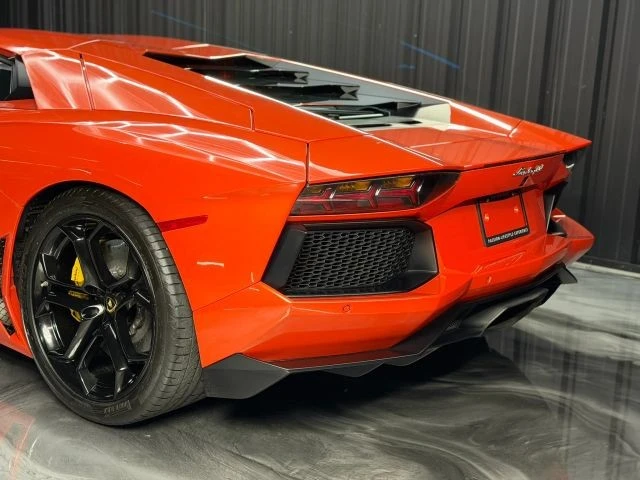 2012 Lamborghini Aventador LP700-4 - Image 14 of 28