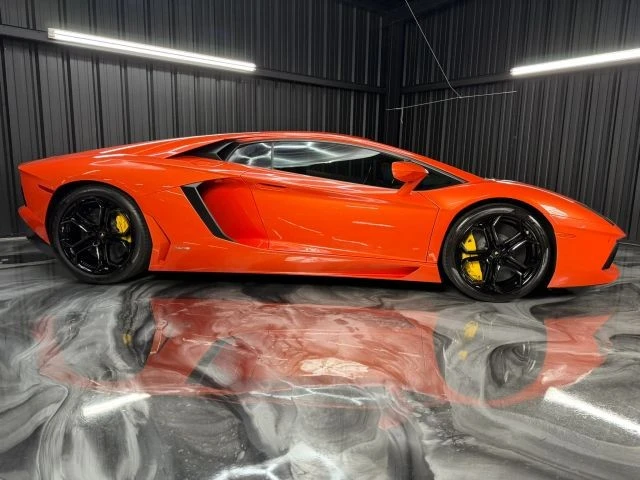2012 Lamborghini Aventador LP700-4 - Image 18 of 28