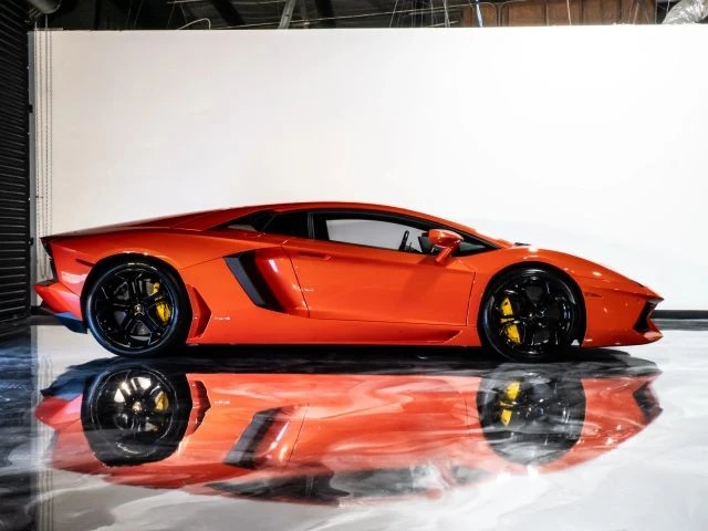 2012 Lamborghini Aventador LP700-4 - Image 7 of 21