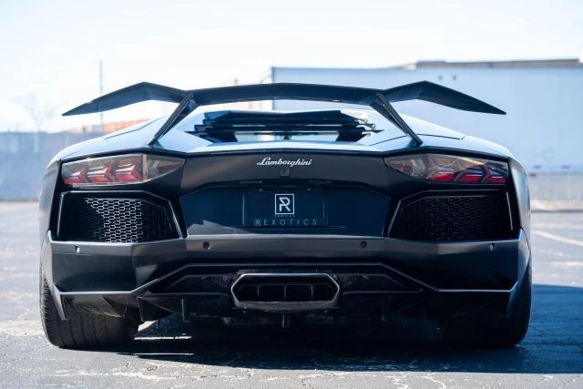 2012 Lamborghini Aventador LP700-4 - Image 6 of 17