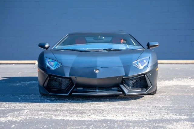 2012 Lamborghini Aventador LP700-4 - Image 2 of 17